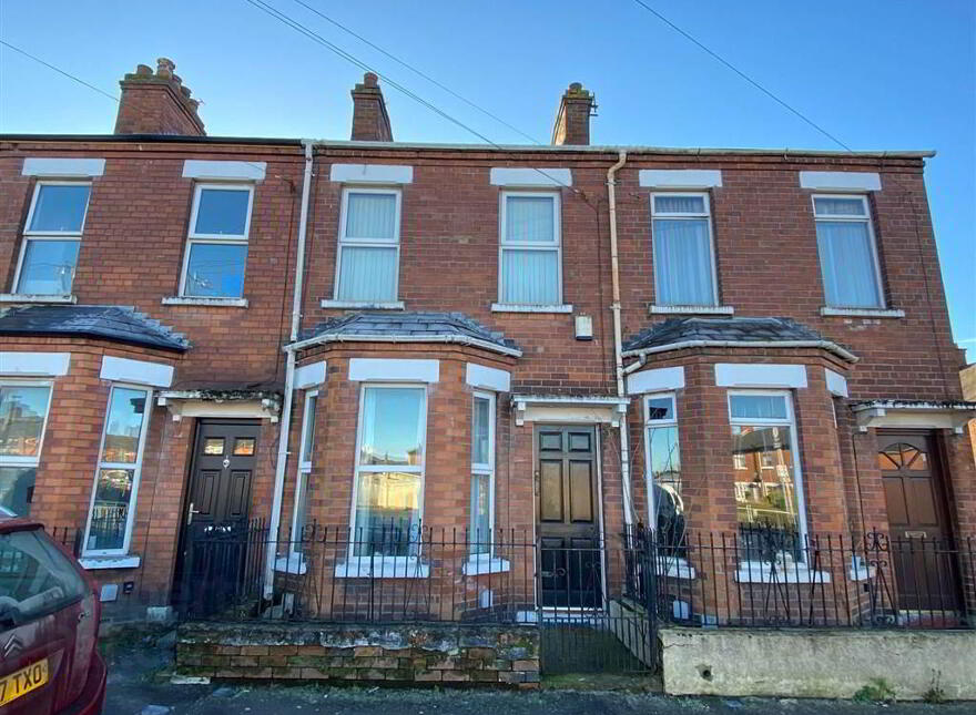 214 Tates Avenue, Belfast, Belfast, BT12 6ND photo