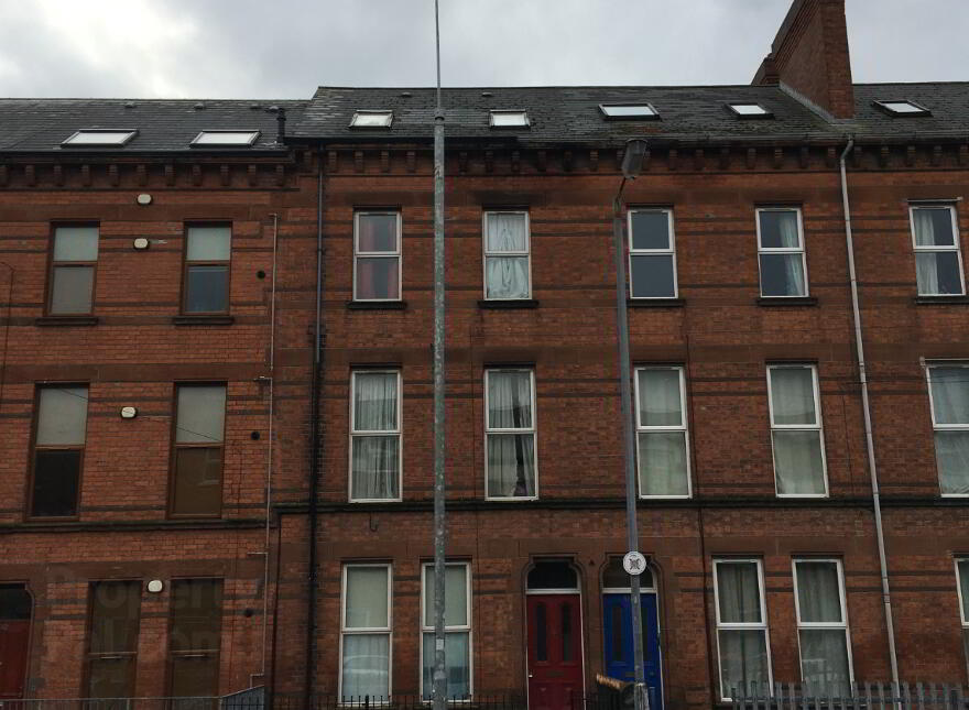 Flat 1-112 Fitzroy Avenue, Belfast, BT7 1HX photo