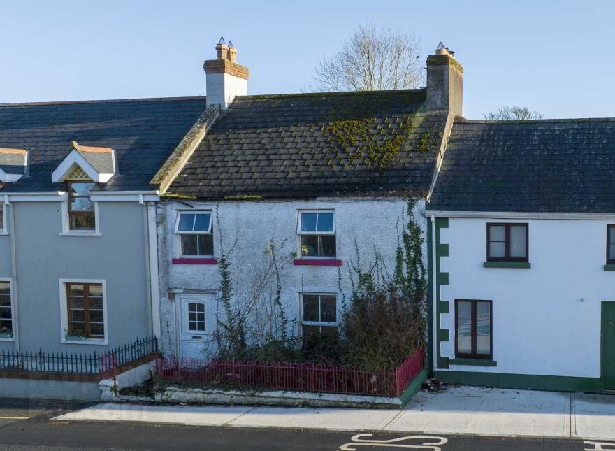 Townspark, Ballyhaise, Cavan, H12F383 photo