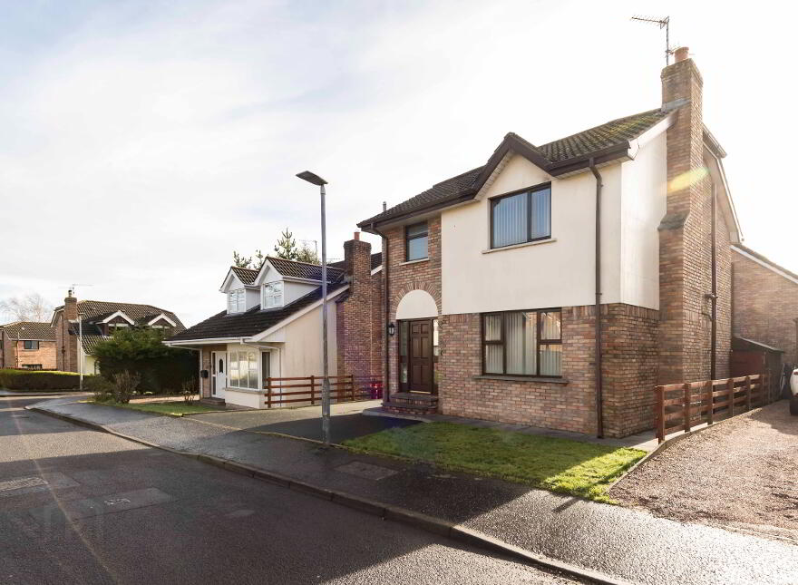 27 The Spires, Diamond Road, Dromore, BT25 1QE