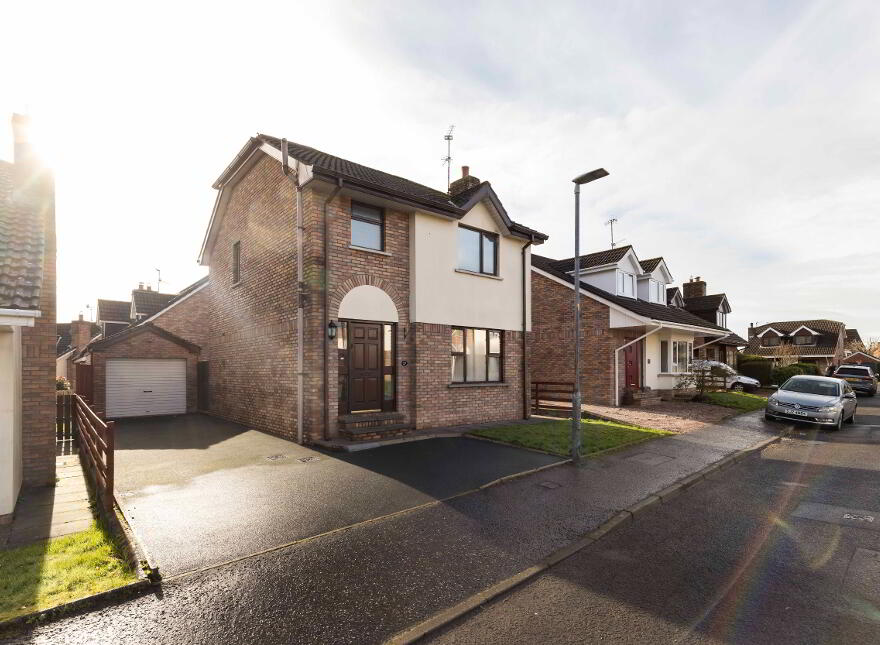 27 The Spires, Diamond Road, Dromore, BT25 1QE