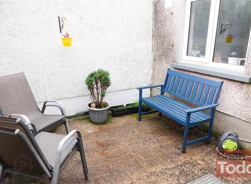 Coastguard Road, Larne, BT40 1AU