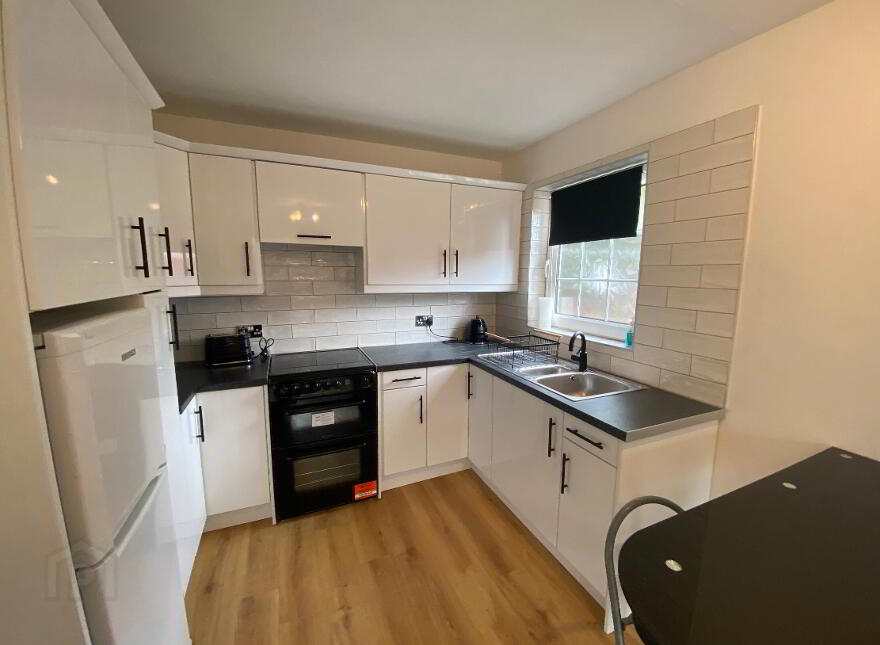 Apt 2 Ashley Court, 6-10 Ashley Avenue, Belfast, BT9 7NG