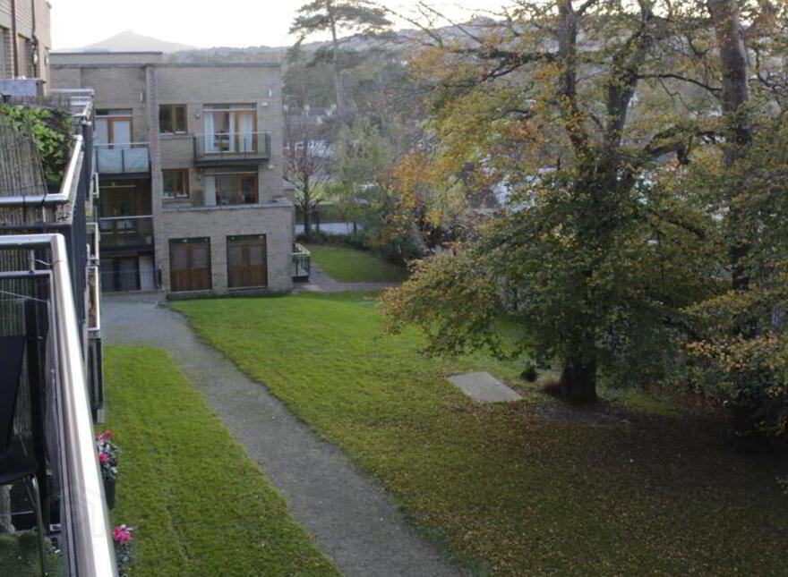 70 Ridge Hall