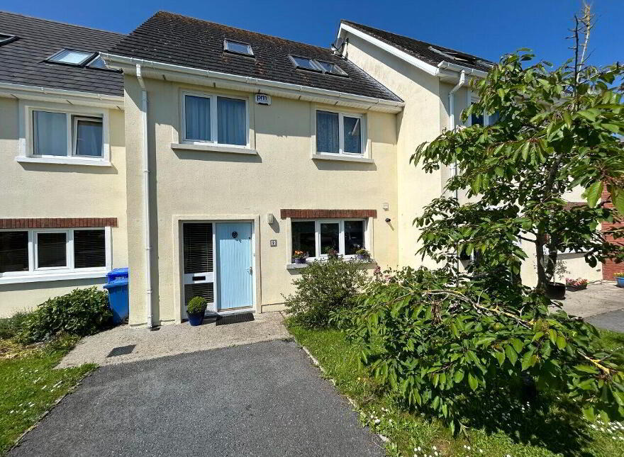 2 Outrath Court, Kilkenny Town, R95T8X2 photo