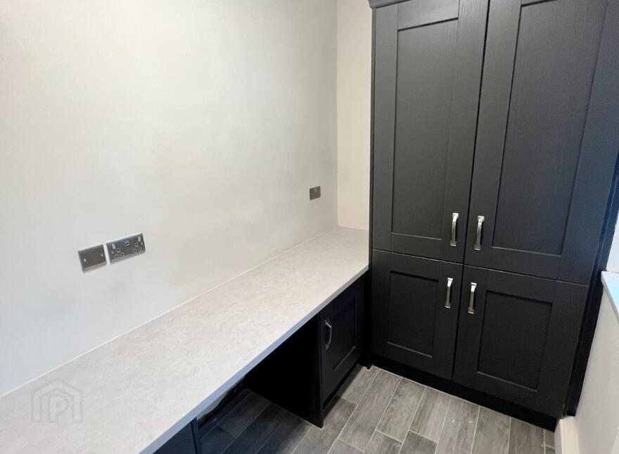21 Meadowbank Place, Belfast, BT9 7FE