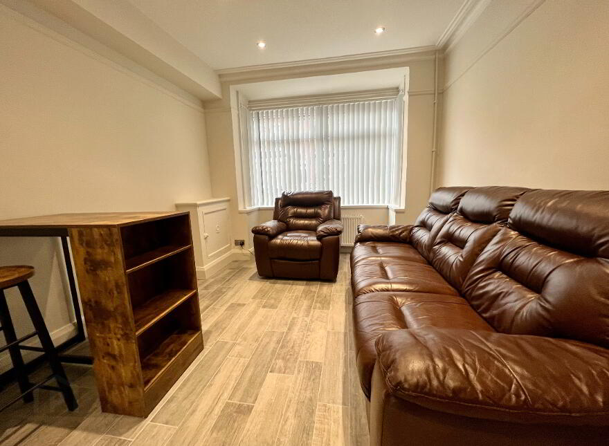 21 Meadowbank Place, Belfast, BT9 7FE