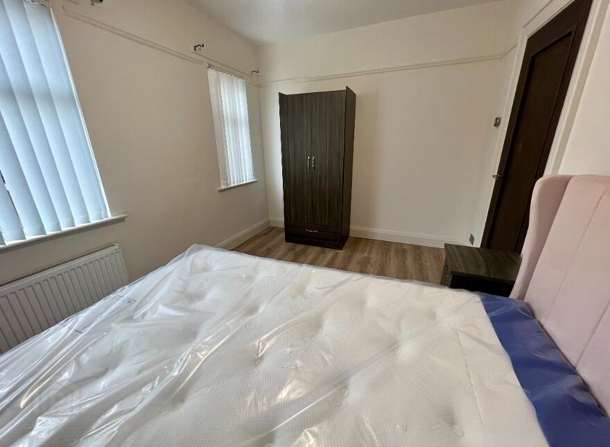 21 Meadowbank Place, Belfast, BT9 7FE