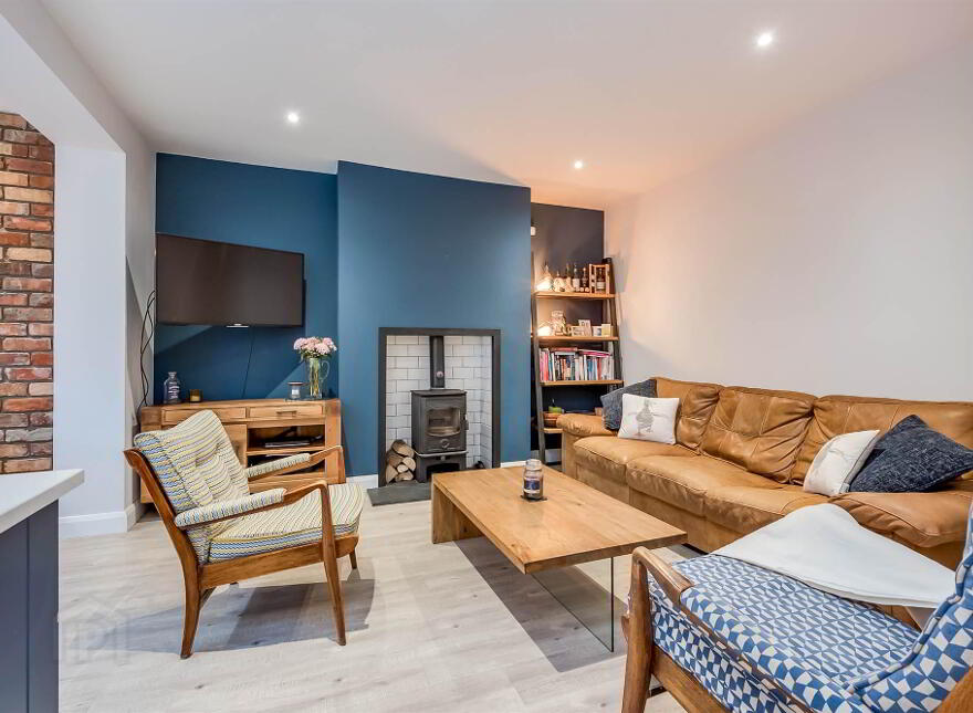 9 Tudor Avenue, Belfast, BT6 9LR