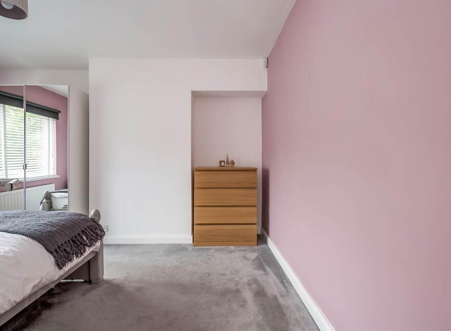 9 Tudor Avenue, Belfast, BT6 9LR