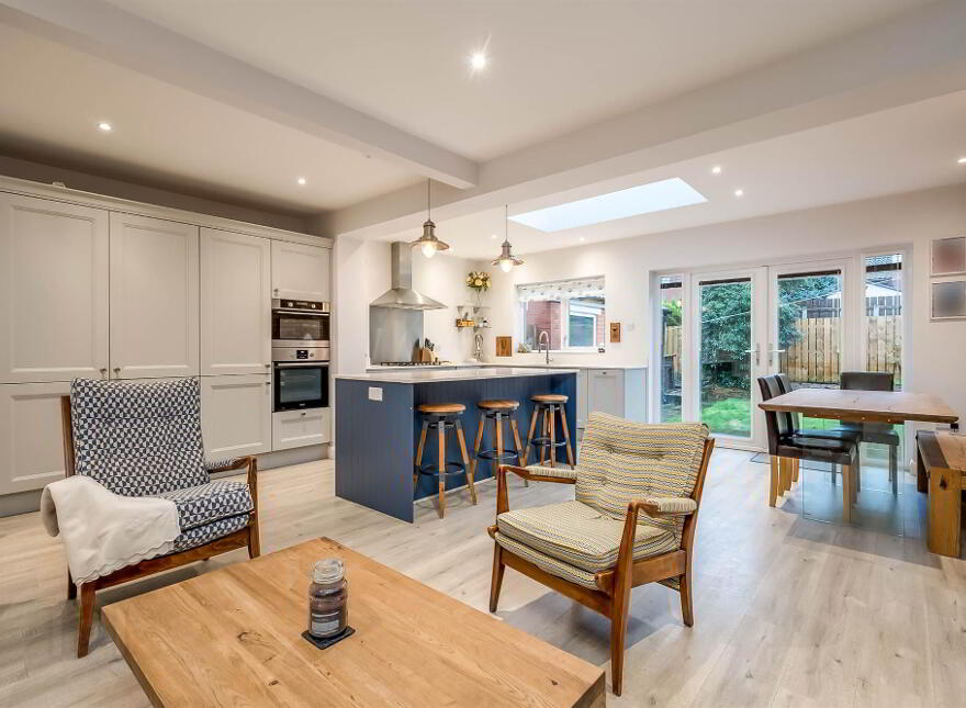 9 Tudor Avenue, Belfast, BT6 9LR