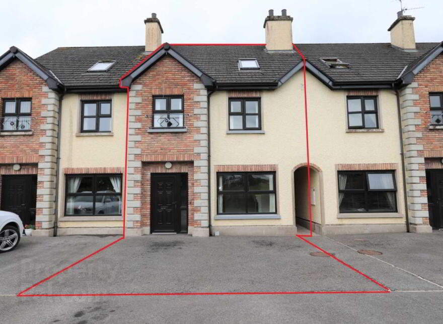 2 Cavnamara Close, Trillick, Omagh, BT78 3QS photo