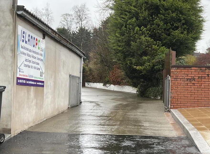 34 The Square, Coalisland, BT71 4LN