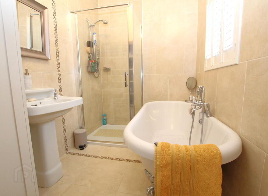 80 Main Street, Crumlin, BT29 4UU
