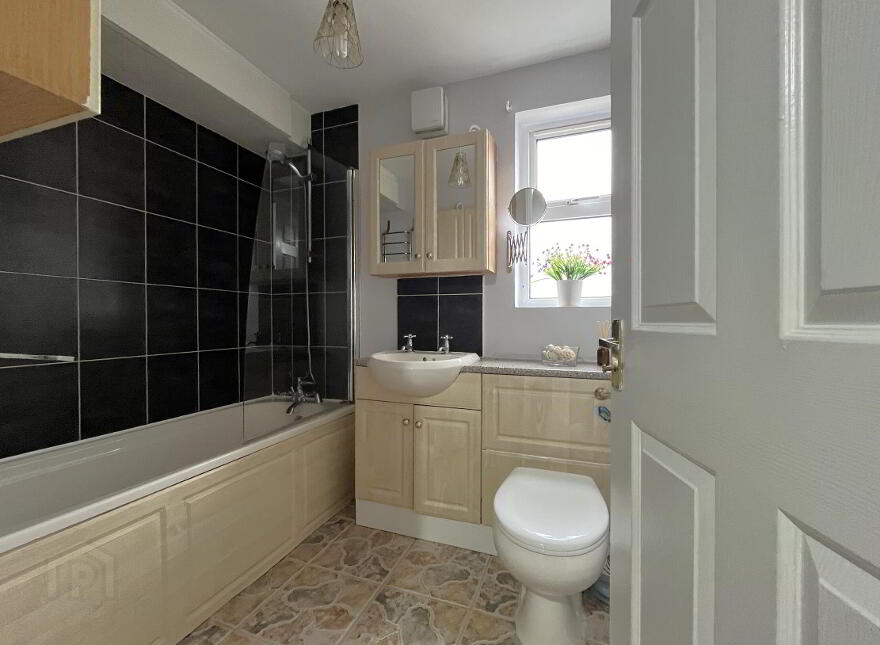 9 Spinners Court, Comber, Newtownards, BT23 5WL