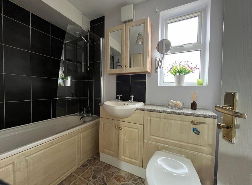 9 Spinners Court, Comber, Newtownards, BT23 5WL