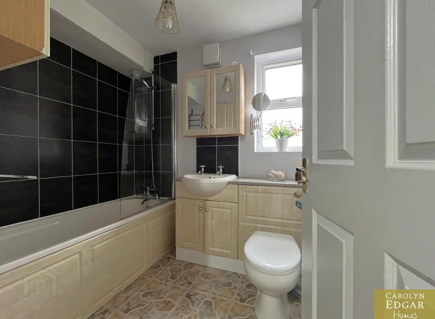 9 Spinners Court, Comber, Newtownards, BT23 5WL