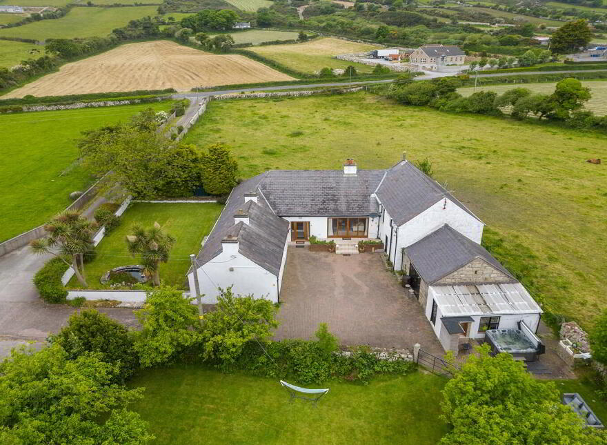 387 Glassdrumman Road, Annalong, BT34 4QN