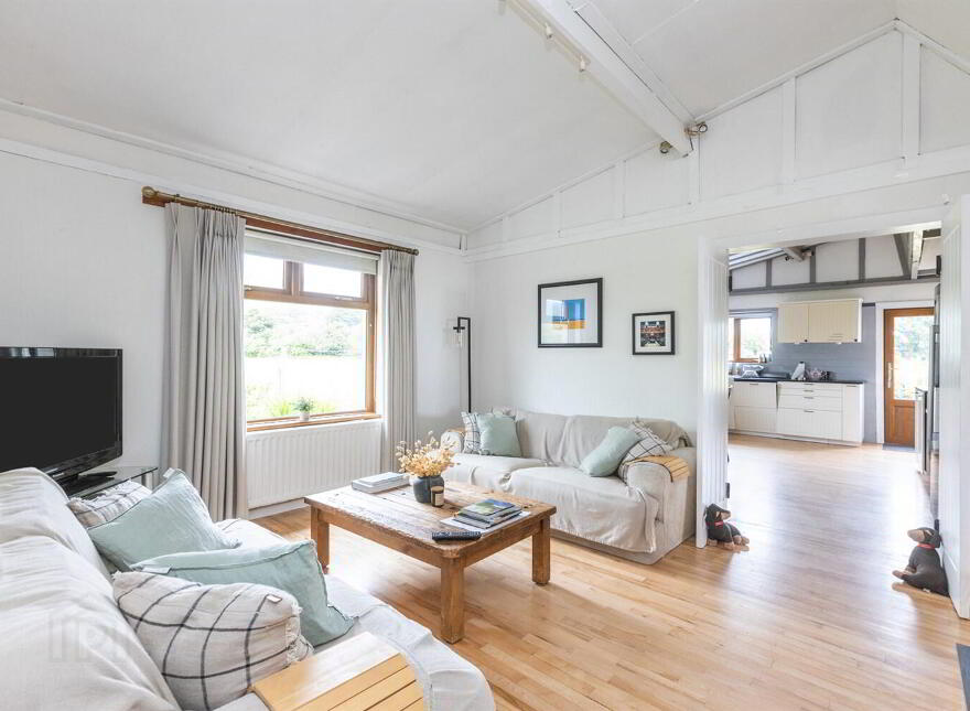 387 Glassdrumman Road, Annalong, BT34 4QN