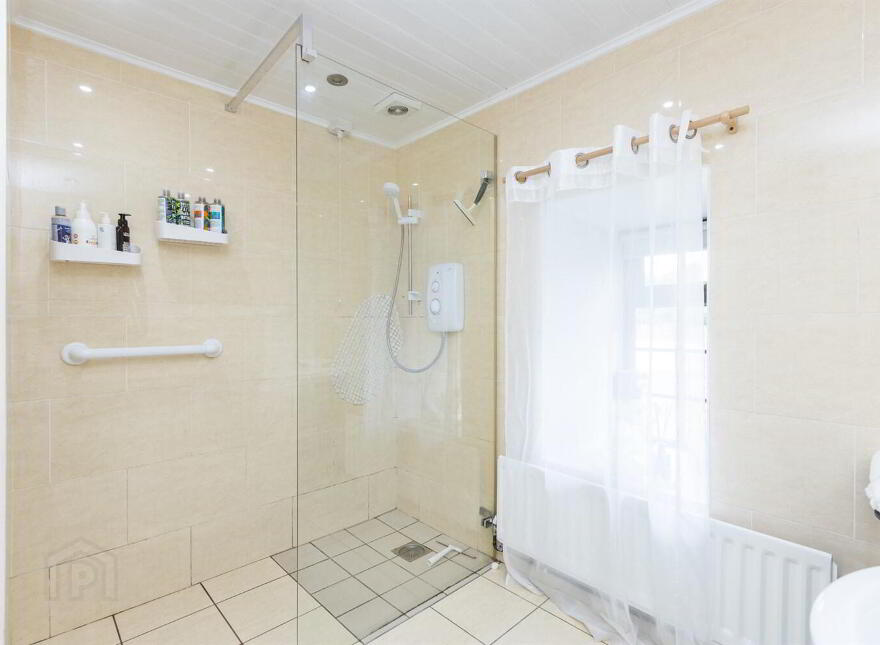 387 Glassdrumman Road, Annalong, BT34 4QN