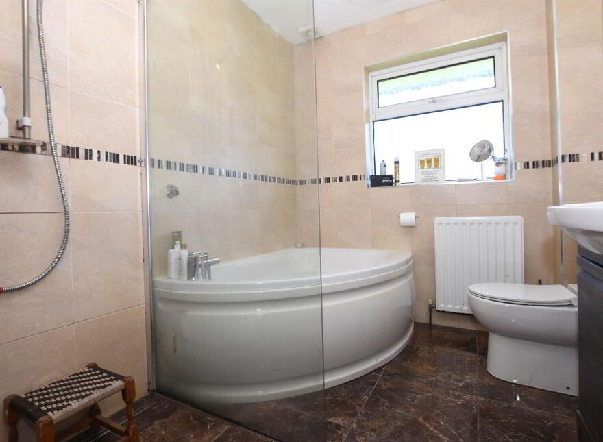 8 Ardfern Road, Downpatrick, BT30 6TW