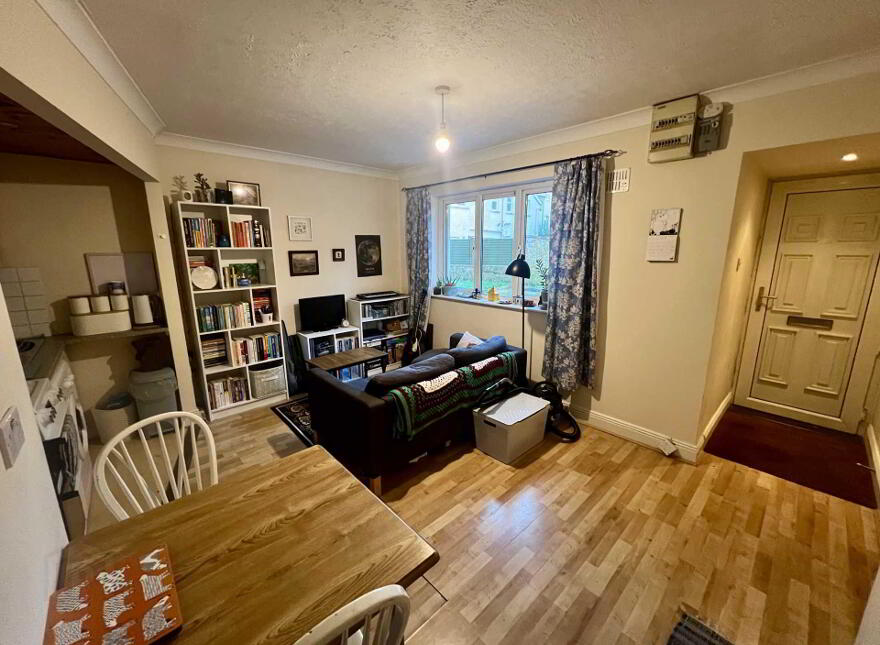 4 Pinewood, Bonavalley, Athlone, N37YY00