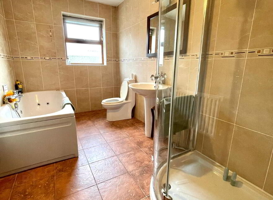 438 Loughshore Road, Drumcrow West, Roscor, Belleek, BT93 3BR