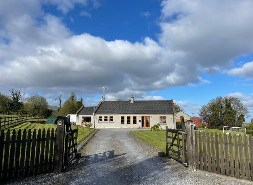 438 Loughshore Road, Drumcrow West, Roscor, Belleek, BT93 3BR