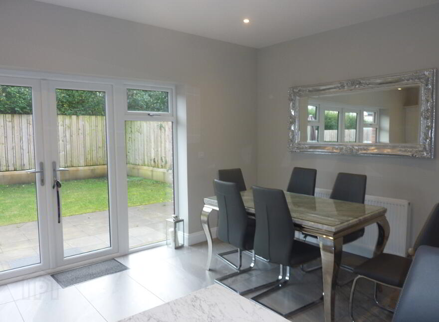 10 Finaghy Park Gardens, Belfast, BT10 0FU