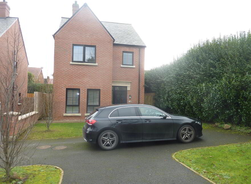 10 Finaghy Park Gardens, Belfast, BT10 0FU