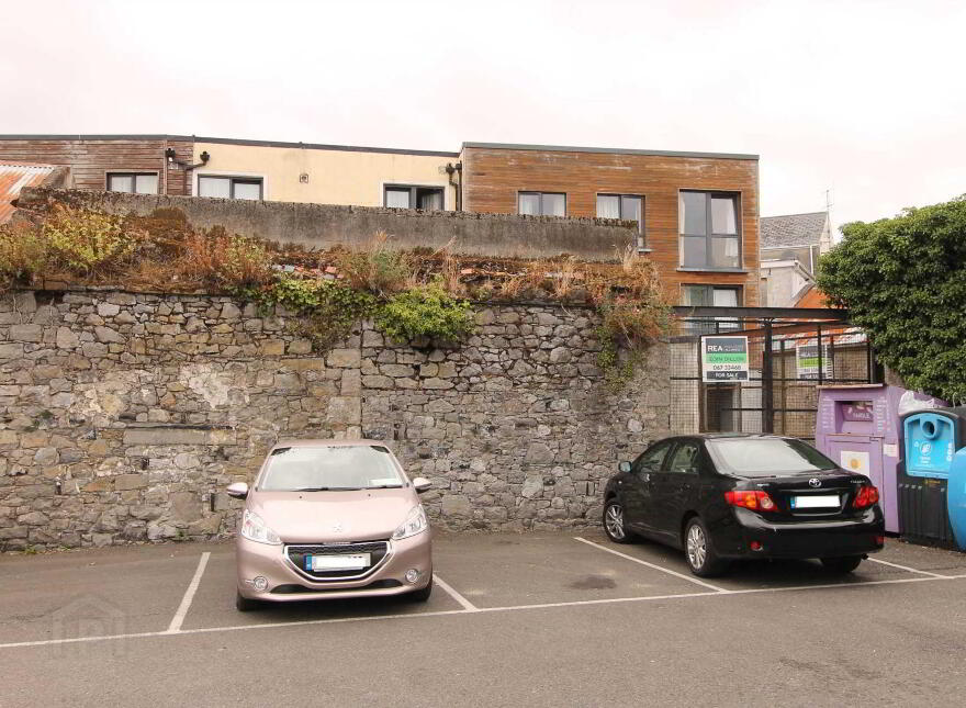 Ely O`carroll Lane, Nenagh, E45C861