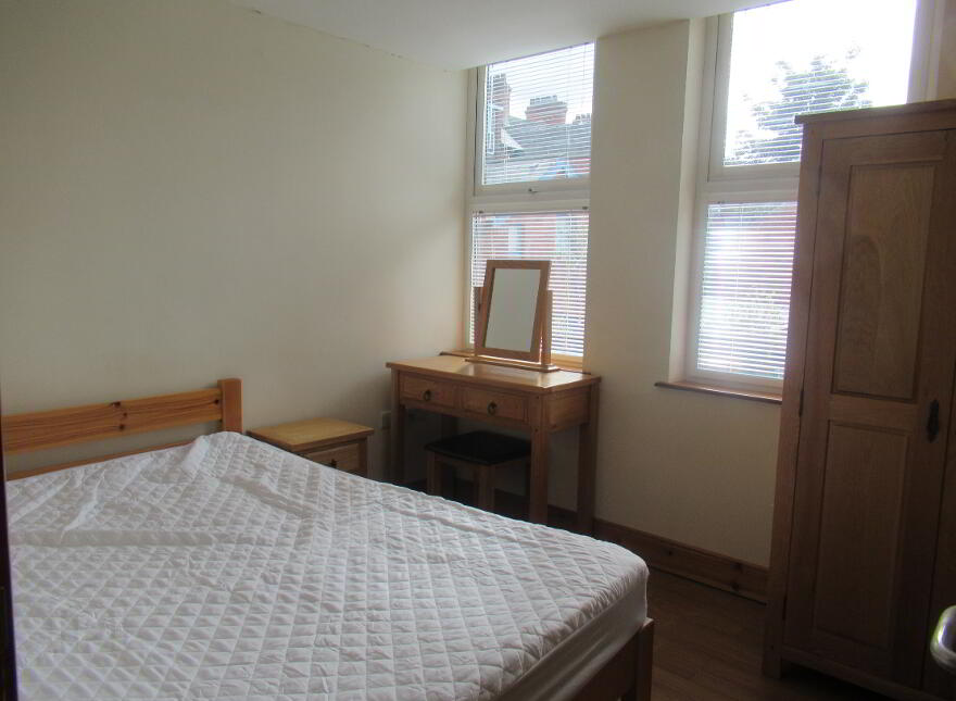 Unit 4, 42 Fitzroy Avenue, Belfast, BT7 1HW