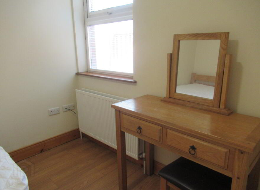 Unit 4, 42 Fitzroy Avenue, Belfast, BT7 1HW