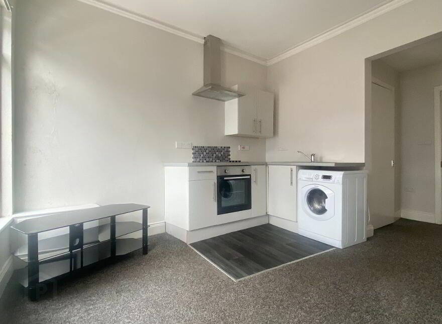 8a High Street, Donaghadee, BT21 0AA