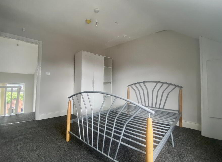 8a High Street, Donaghadee, BT21 0AA