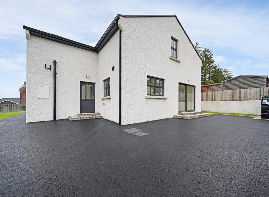2 Esker Road, Dromore, Omagh, BT78 3JH