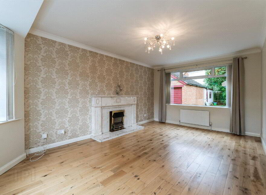 39 Mount Eden Park, Belfast, BT9 6RB
