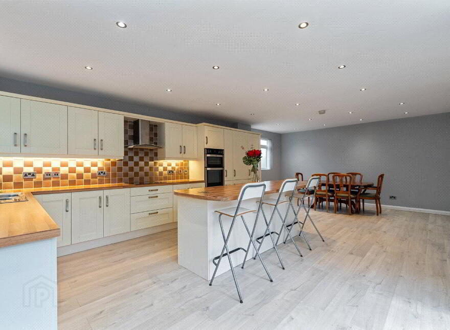 39 Mount Eden Park, Belfast, BT9 6RB