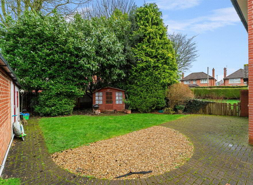39 Mount Eden Park, Belfast, BT9 6RB