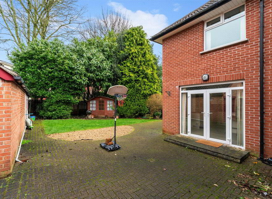 39 Mount Eden Park, Belfast, BT9 6RB