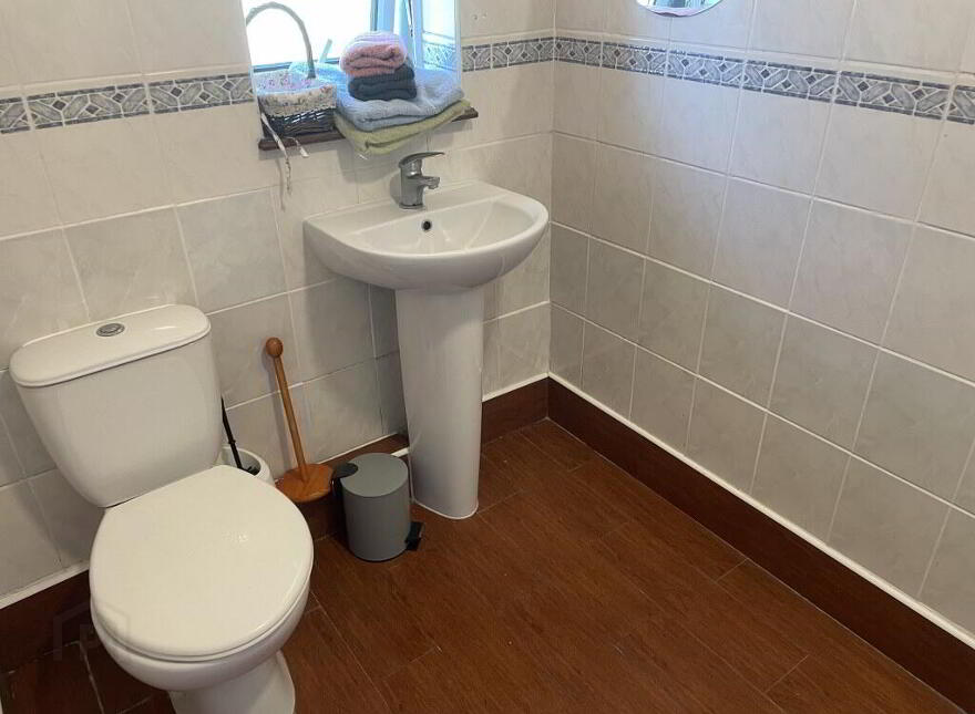 The Toby Jug, Main Street, Cappoquin, P51TYY5