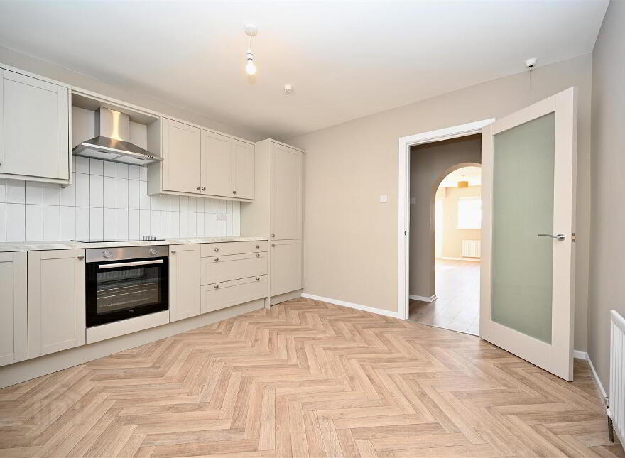 11 Nevins Row, Lisburn, BT27 5TF