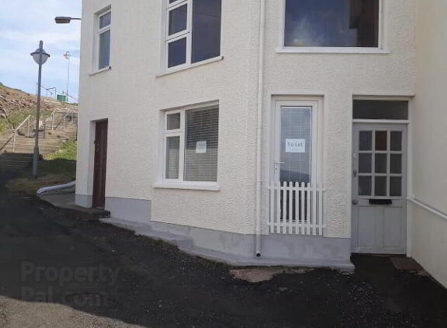 3a Harbour Place, Portstewart, BT55 7AY photo