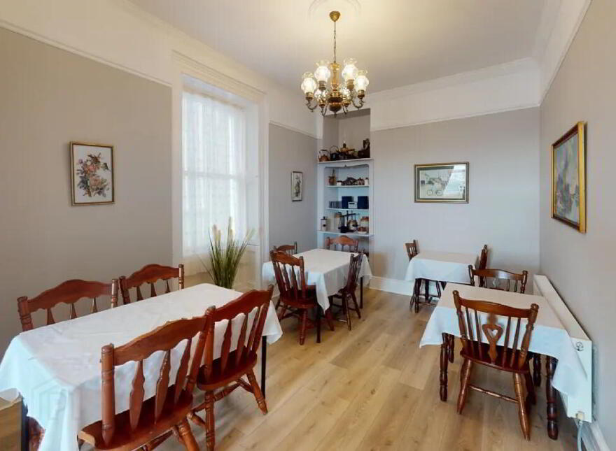 15 Westbourne Place, Cobh, P24F224