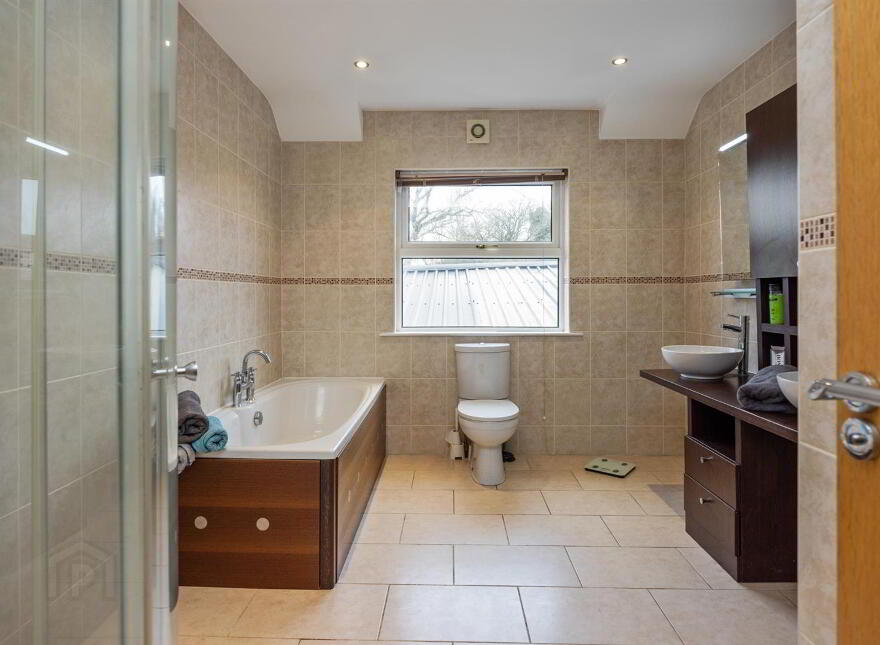 Oak Lodge, 6 Begny Road, Dromara, BT25 2AW