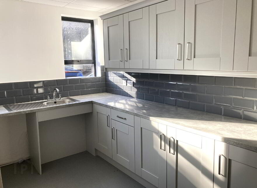 33 Dargan Road, Belfast, BT3 9JU