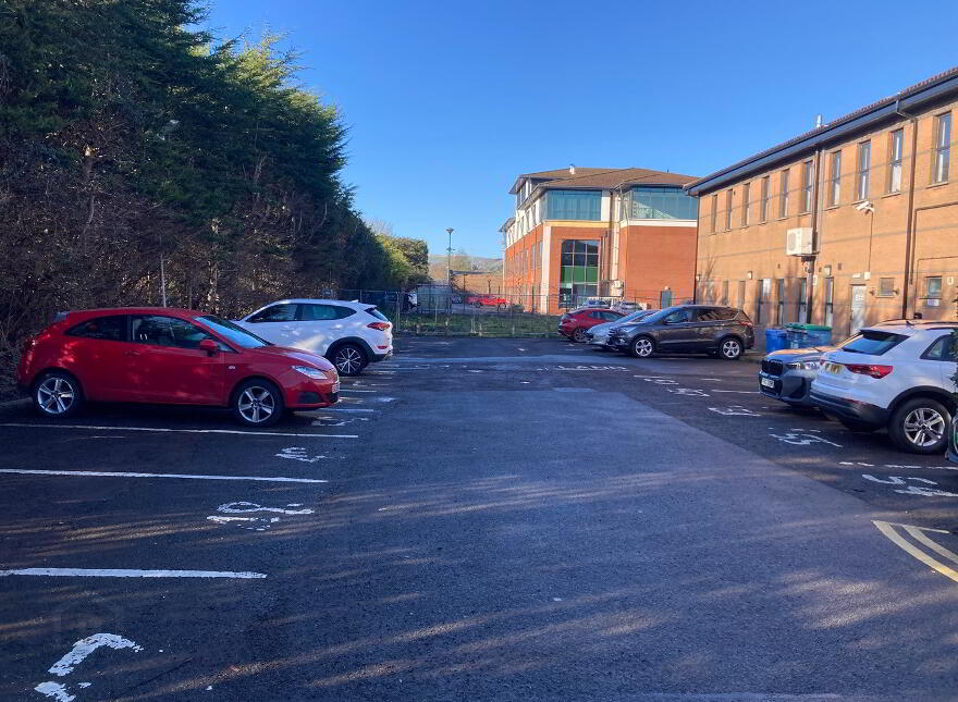 33 Dargan Road, Belfast, BT3 9JU