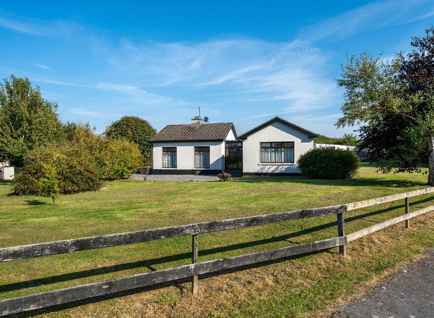 Duhallow, Knockowen Road, Tullamore, R35VH60 photo