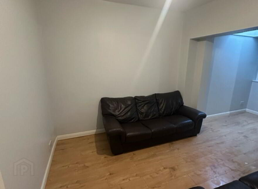 61 Donegall Avenue, Belfast, BT12 6LW