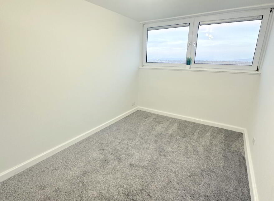 13B Moylena House, Benmore Drive, Belfast, BT10 0EG